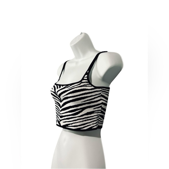 NEW, Michael Kors, Zebra Jacquard Cropped Cami Top, Medium, Black, White - Picture 6 of 12